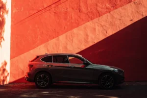 Louer une voiture à Tirana : comparatif des tarifs et conseils pratiques